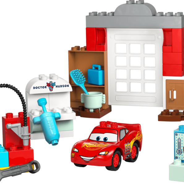 Lego- Duplo 10456 McQueens Visit to Docs Garage