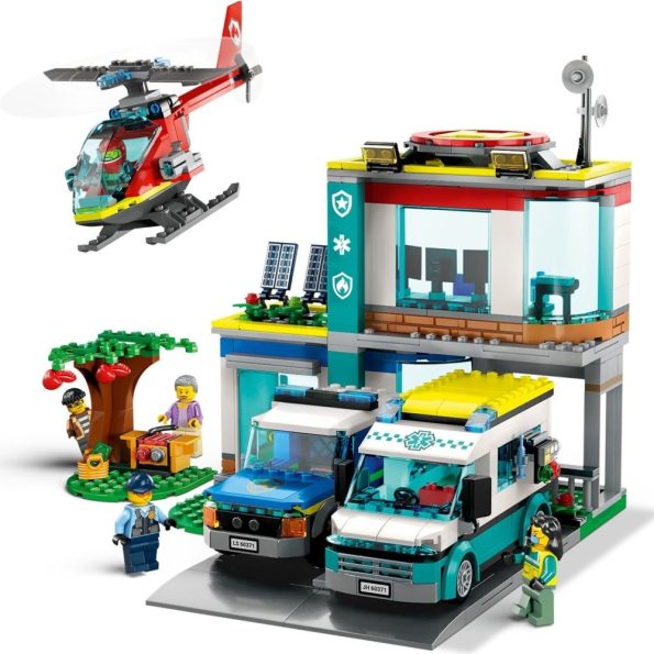Lego- City 60371 Emergency Vehicles HQ