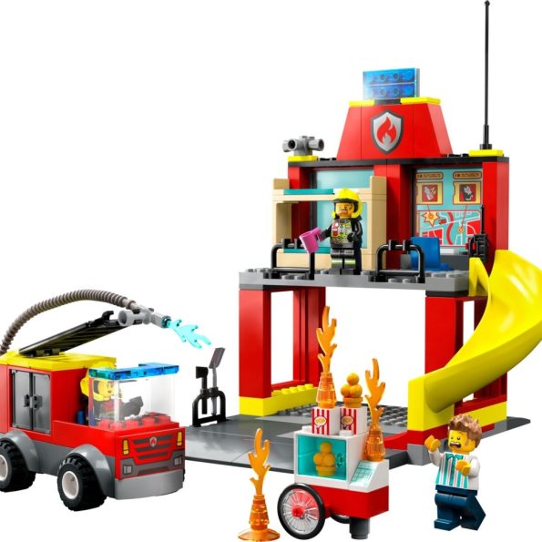 Lego- City 60375 Fire Station and Fire Truck