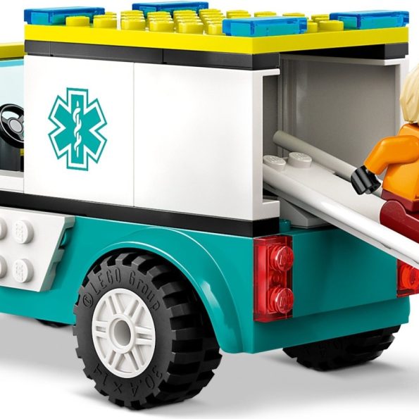 Lego- City 60403 Ambulance and Snowboarder